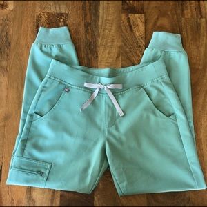 FIGS Jade Zamora Joggers Small Petite